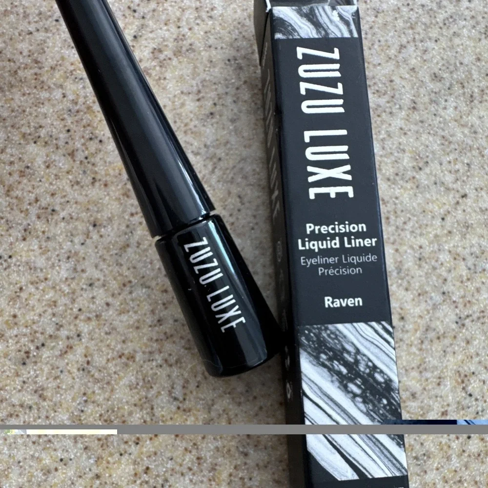 Zuzu Luxe zuzu luxe